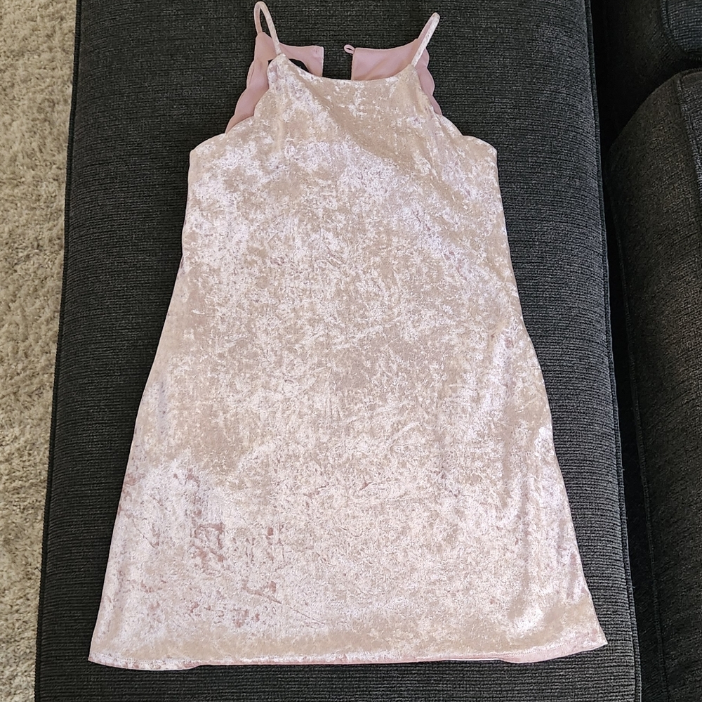 Chic Pink Velvet Mini Dress